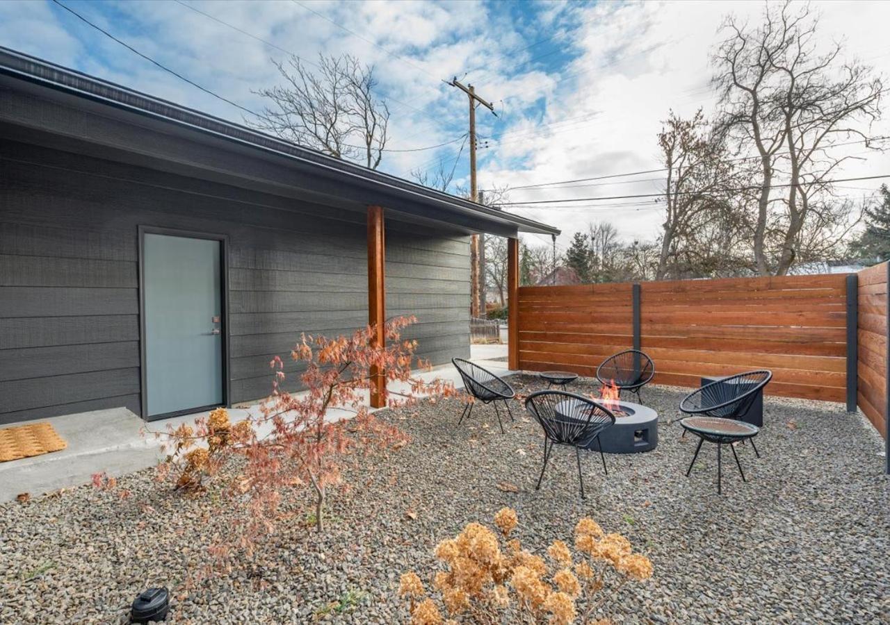 Mid Century Modern Boise-River Bungalow W/ Hot Tub Exterior foto