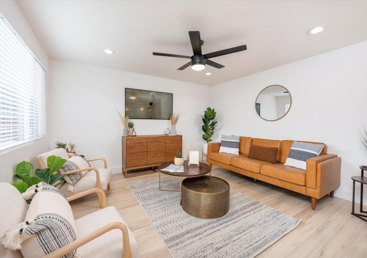 Mid Century Modern Boise-River Bungalow W/ Hot Tub Exterior foto